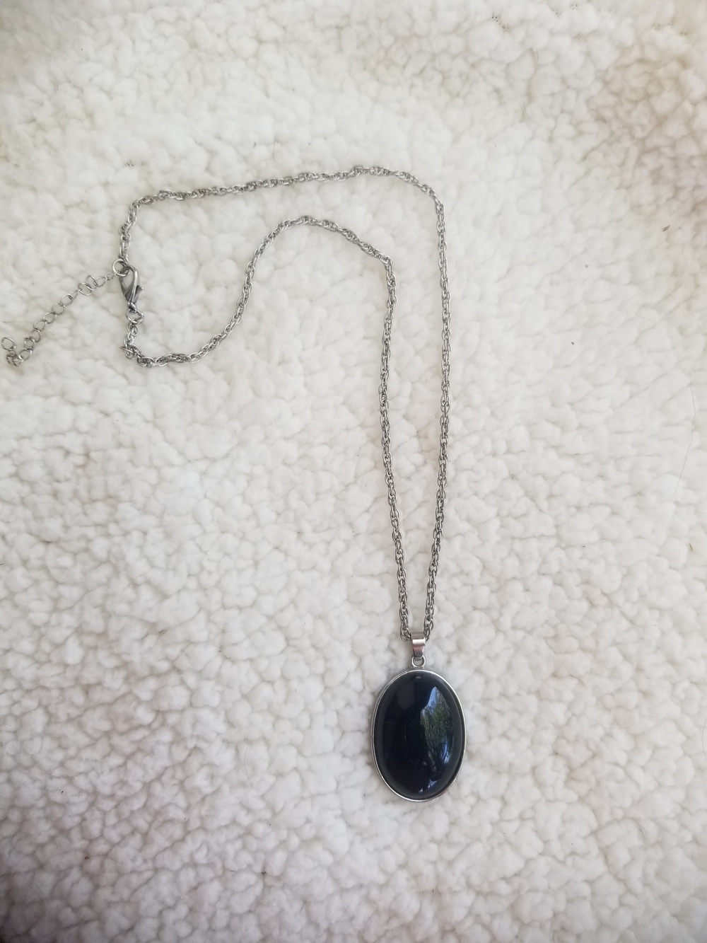Source Unknown Silver Necklace with Black Oval Pendant
